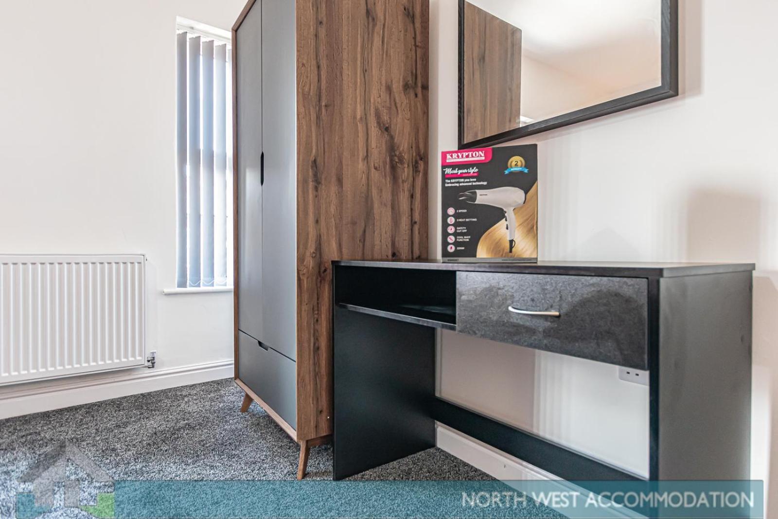 Wellfield Serviced Accommodation Воррінгтон Екстер'єр фото